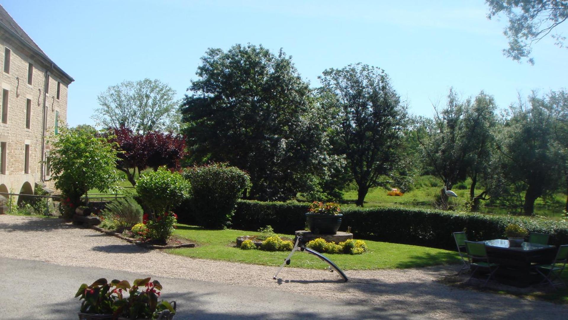 Moulin De Bourgchateau Люан Екстериор снимка
