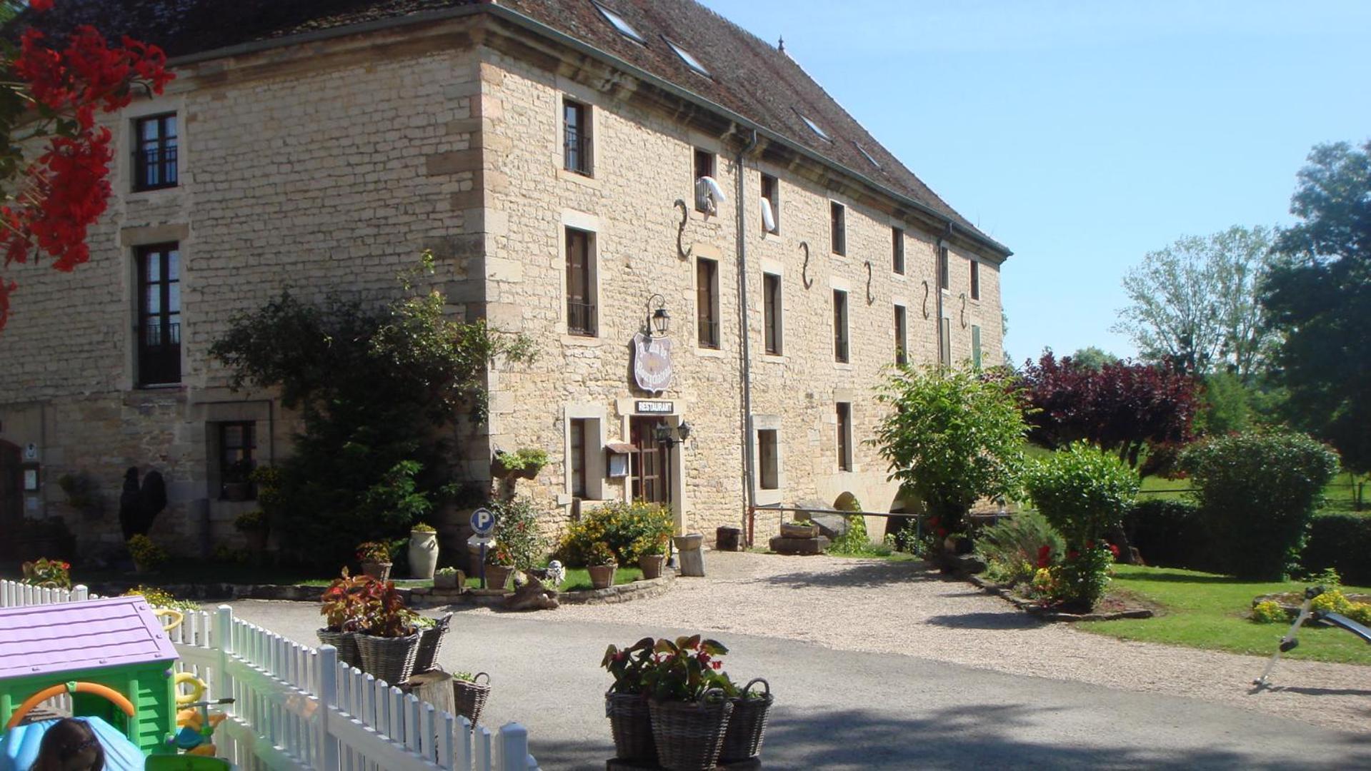 Moulin De Bourgchateau Люан Екстериор снимка